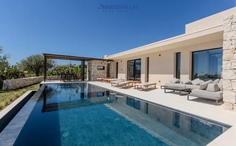 Villa contemporanea in Sicilia